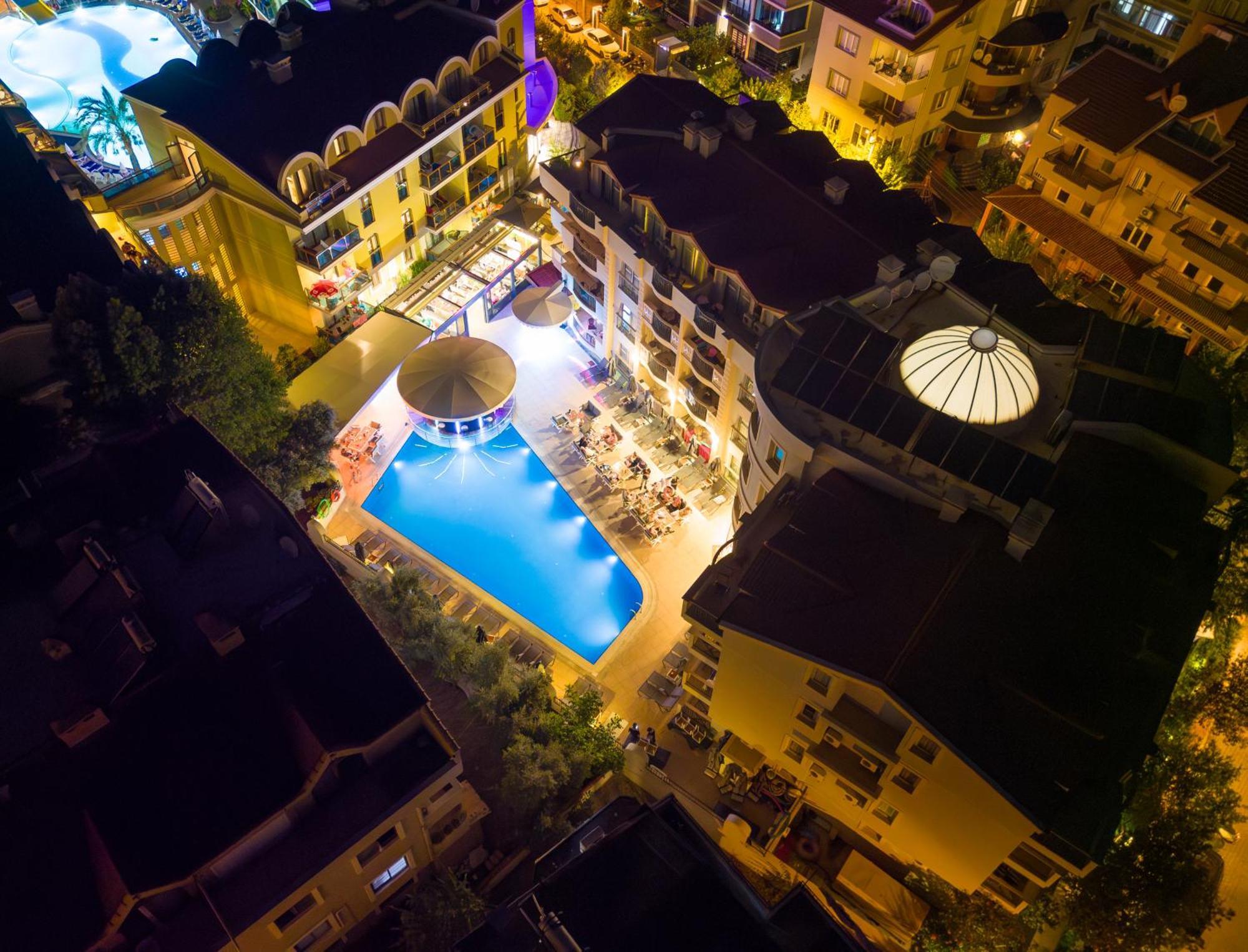 Club Karakas Apart Otel Marmaris Bagian luar foto